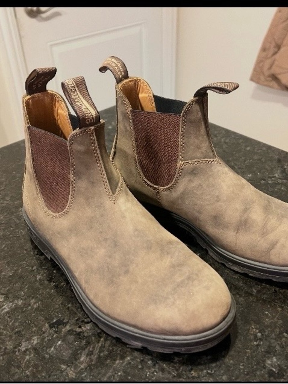 Blundstone rustic brown leather Suede Chukka Boots